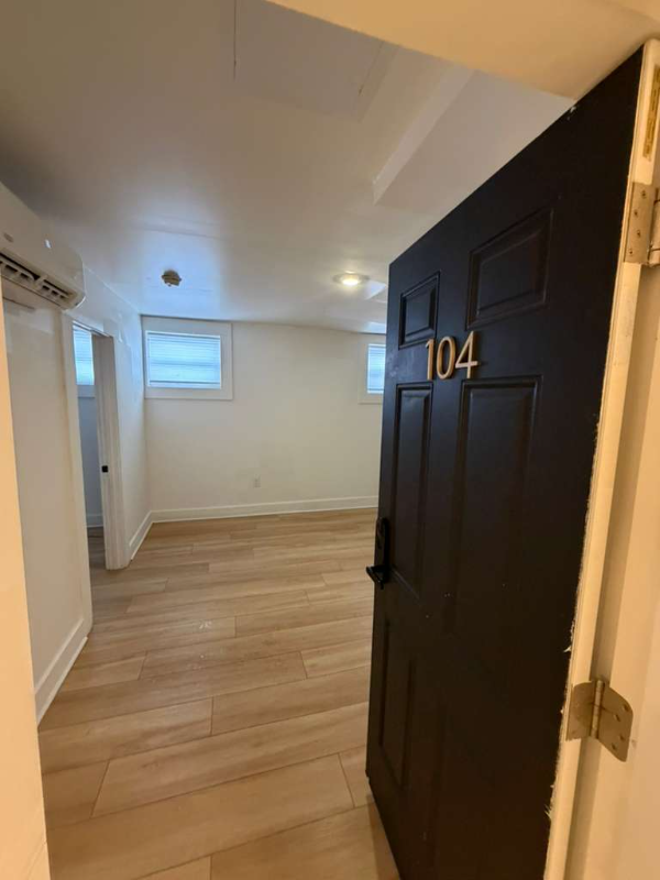 Cleveland Apartment: 1384 W 83rd St