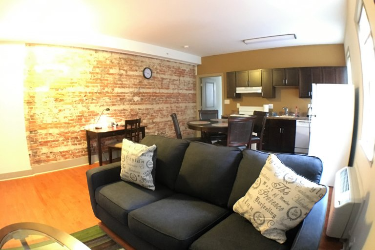 Baltimore Apartment: 513 Park Avenue