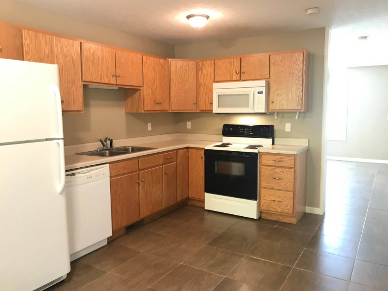 Franklin Townhome: 116 Creekside Drive