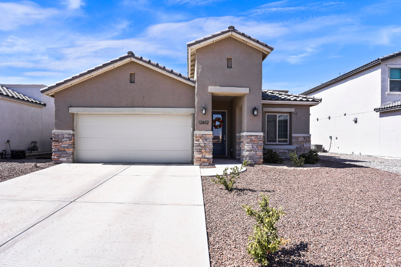 El Paso House: 12612 Dorchester Ave