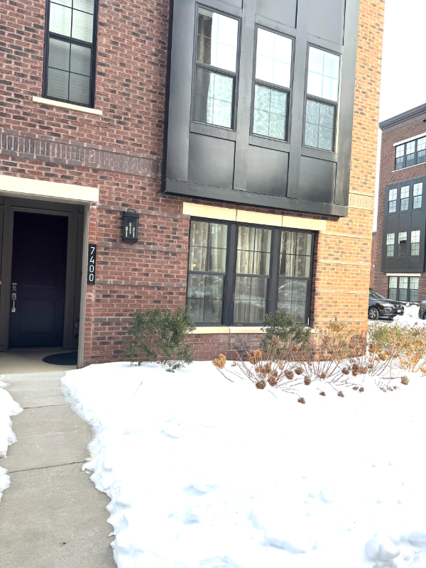 Mc Lean Townhome: 7400 Backett Wood Ter