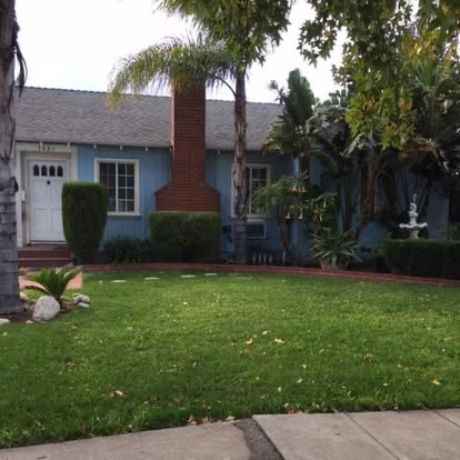 Lake Balboa Multiplex: 7425 Gloria Ave