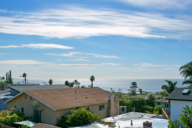 Cardiff By The Sea Townhome: 2148 Glasgow Ave