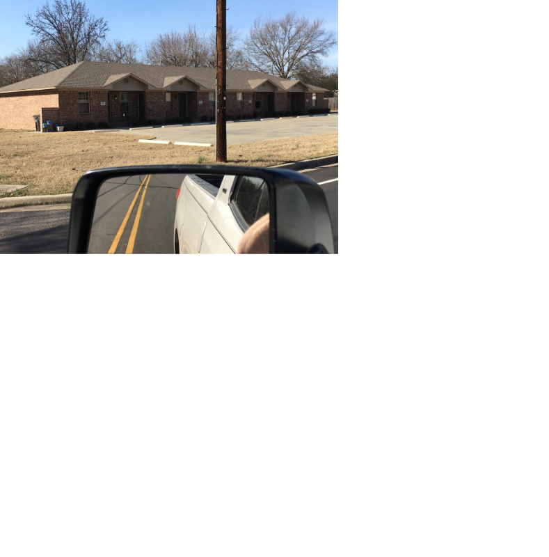 Russellville Apartment: 503 n knoxville