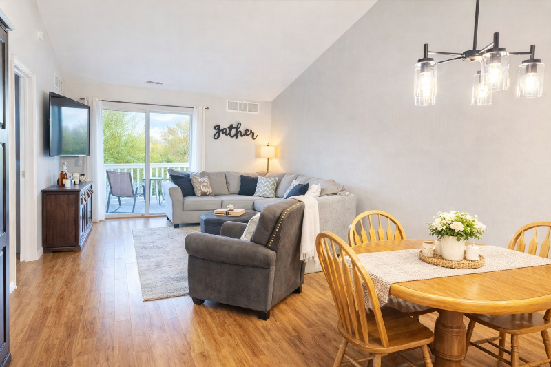 manchester Condo: 1006 east duncan st