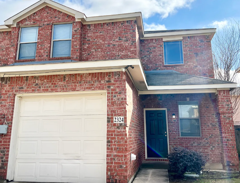 Arlington Townhome: 2324 Aldergate dr