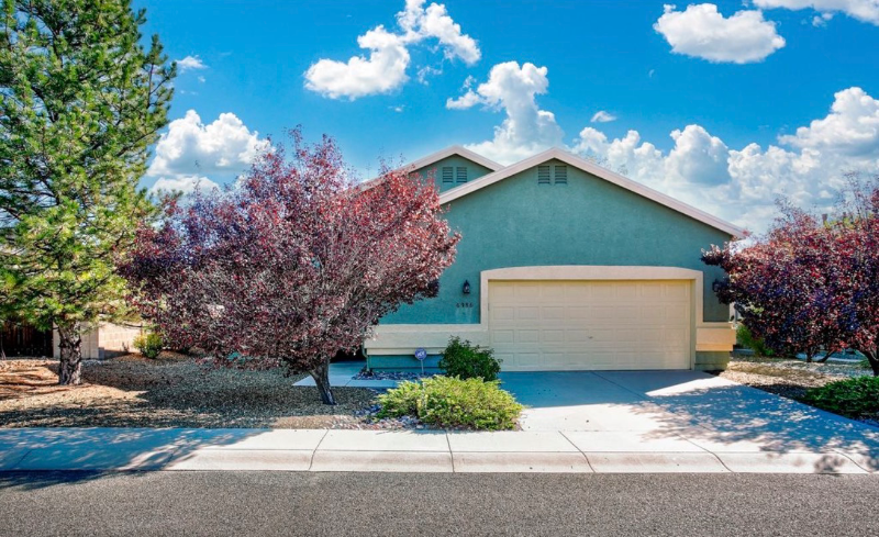 Prescott Valley House: 6986 E Yellowglen Dr