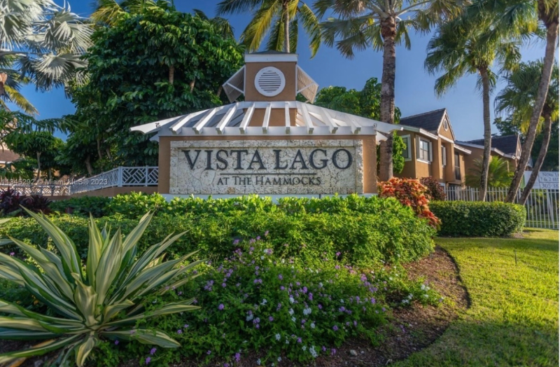 miami Condo: 10670 SW 156 PLace