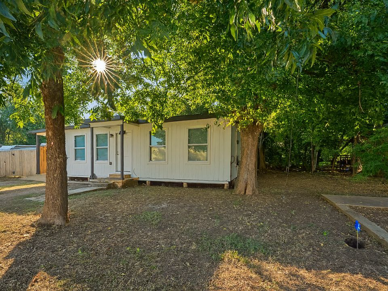 San Marcos House: 112 Linda Dr