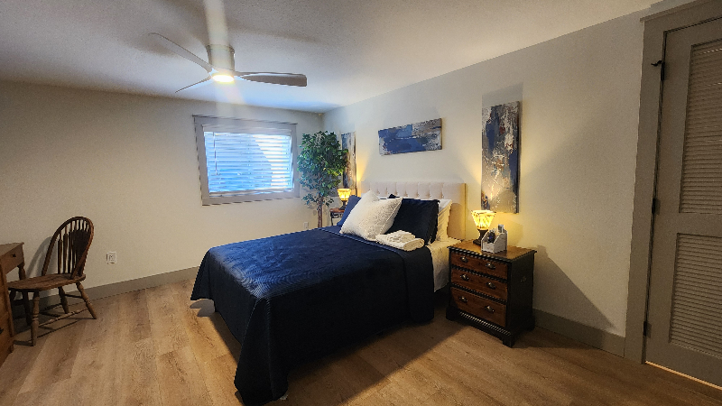 Knoxville House: 1704 South Forest Drive