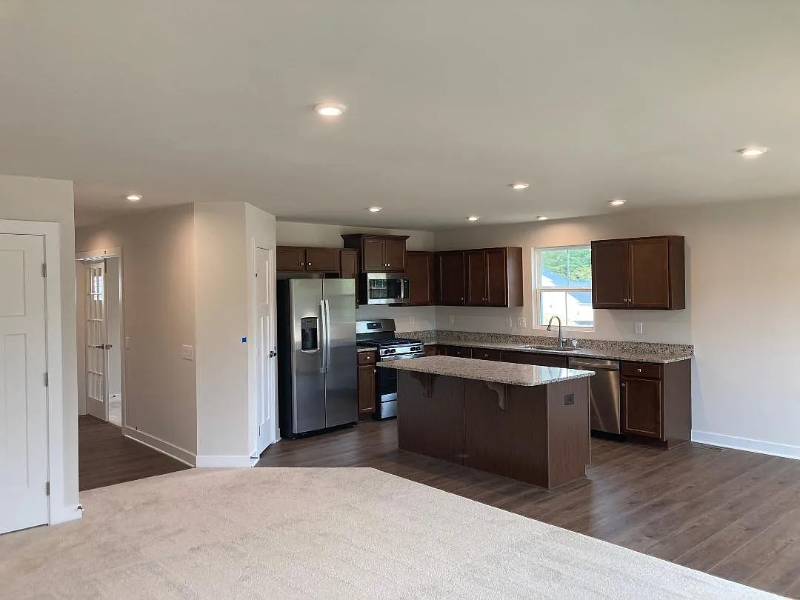 Williamsburg House: 101 Martha Washington Pkwy