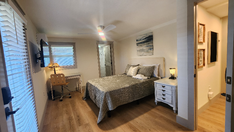 Knoxville House: 1704 South Forest Drive