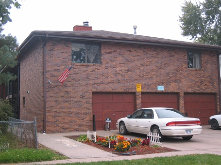 Lincoln Apartment: 911 Garfield