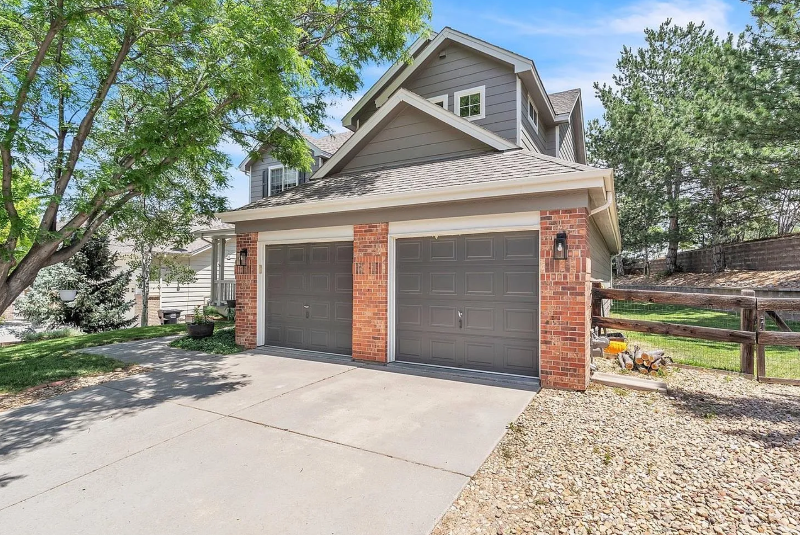 Castle Pines House: 750 Deer Clover circle