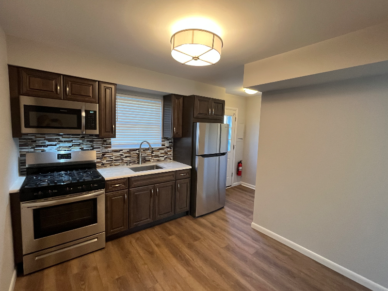 Brick Condo: 136 Miranda Court