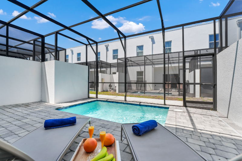 Davenport Townhome: 649 trikomo dr