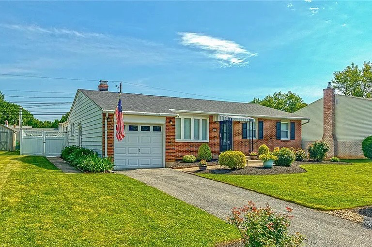 Allentown House: 2809 Green Acres Dr