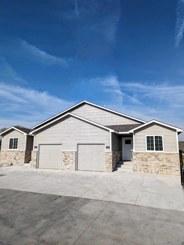 Wichita Townhome: 8894 w. Meadow Park