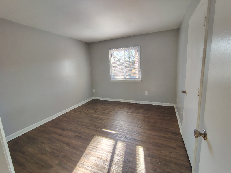 Lynchburg Apartment: 600 Reusens Road