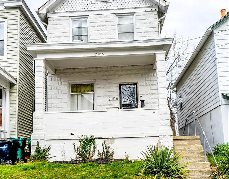 Cincinnati House: 2106 Pogue Ave