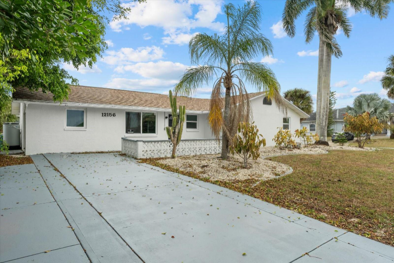 NORTH PORT Multiplex: 200 SAN LORENZO AVE