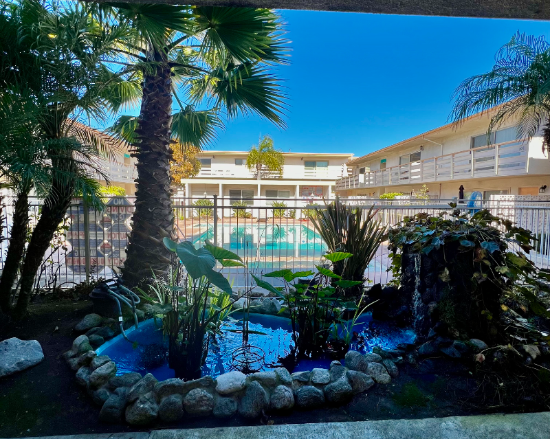 Torrance Apartment: 2435 W 227th St