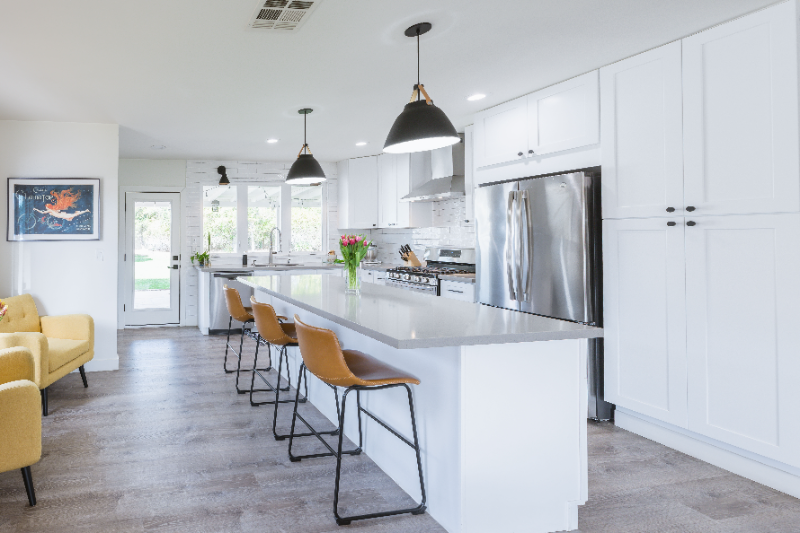 Phoenix House: 1326 W Roma Ave