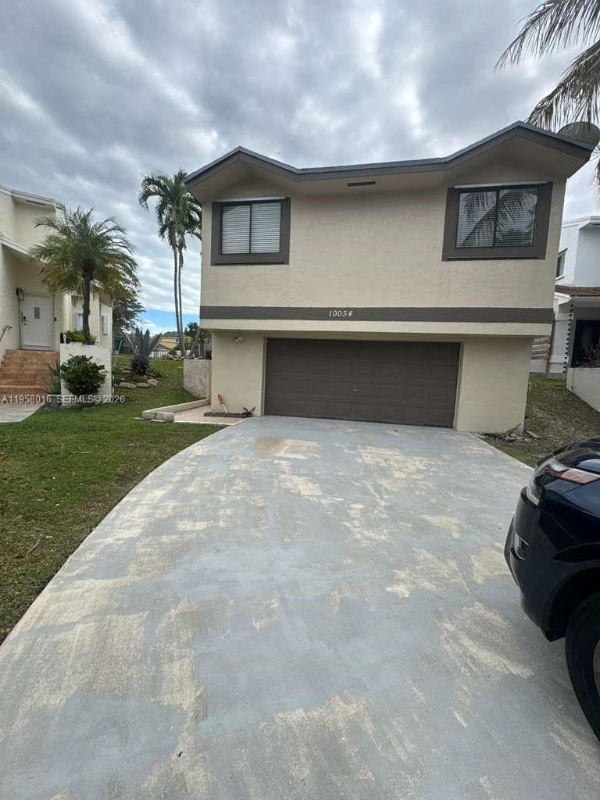 CUTLER BAY House: 10034 SW 221st St