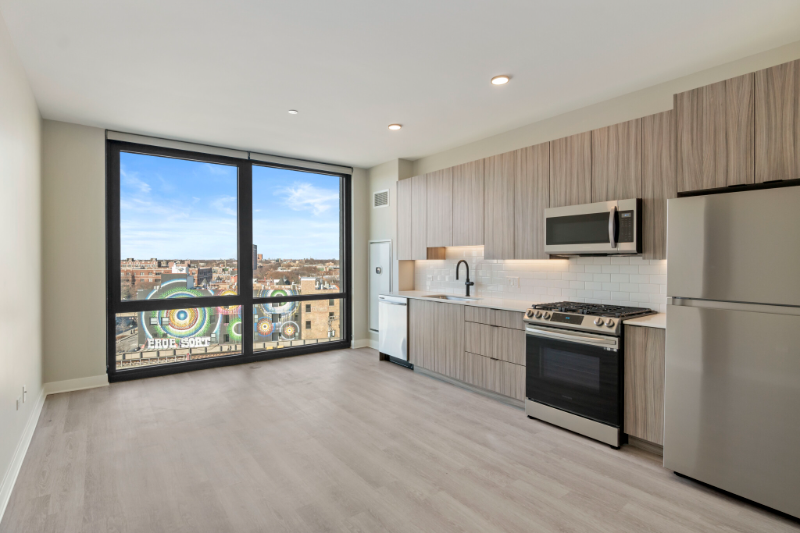 Chicago Condo: 4578 N Broadway