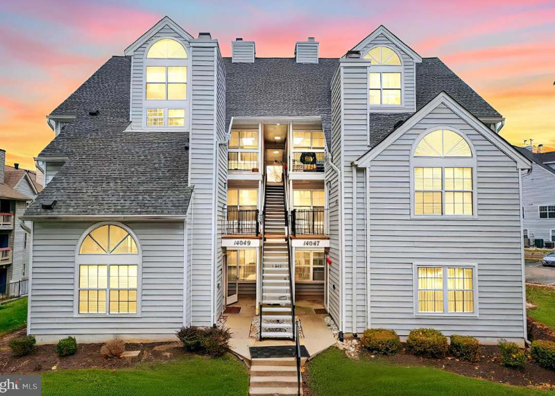 Laurel Condo: 14049 Vista Dr