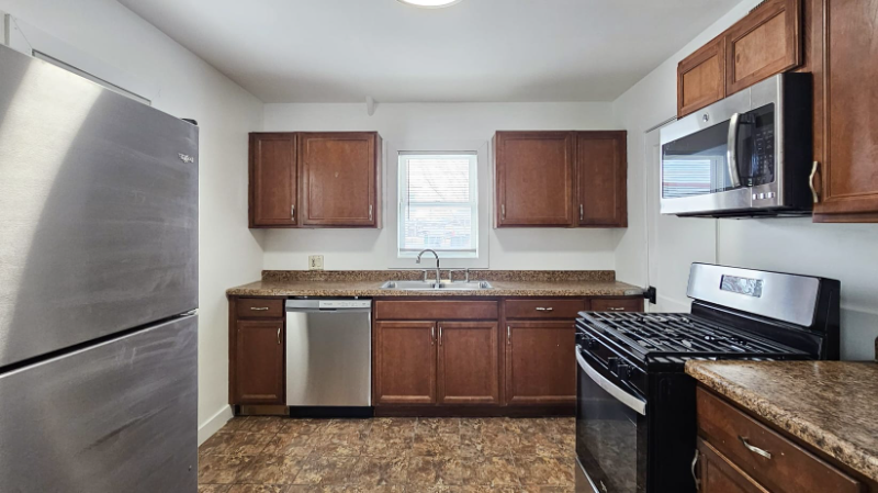 Kenosha House: 7502 29th Ave