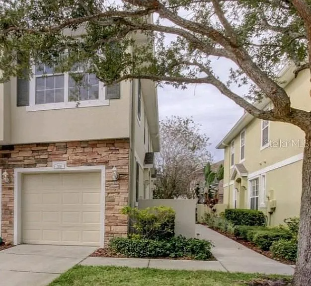 Saint Petersburg Townhome: 5116 6th St N