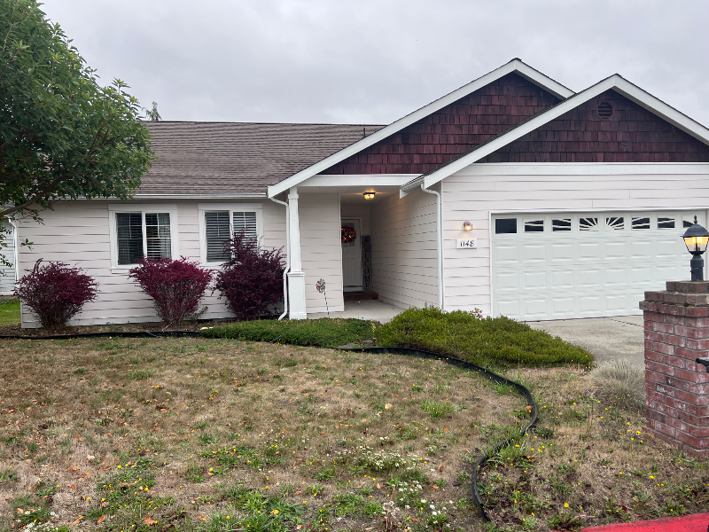 Oak Harbor House: 1148 NE Cordero Pl