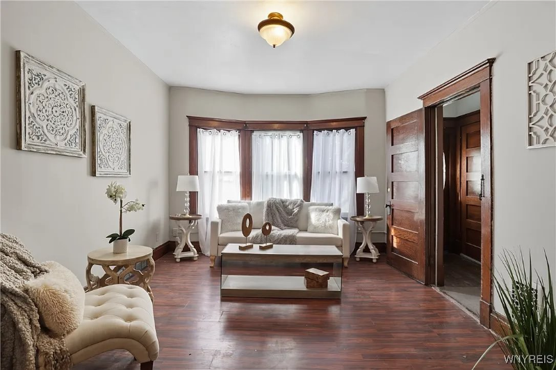 Buffalo Multiplex: 10 Russel St