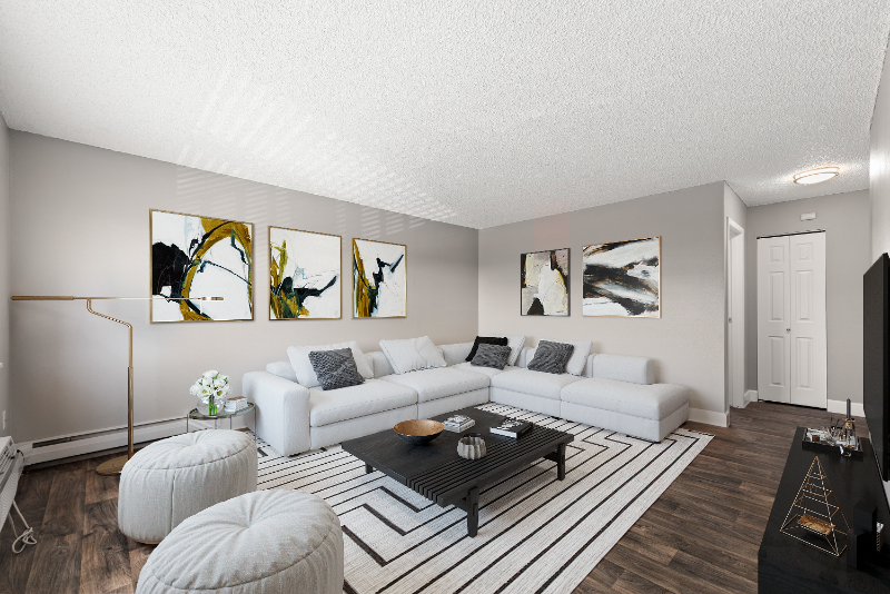 Brighton Apartment: 65 N Kuner Rd