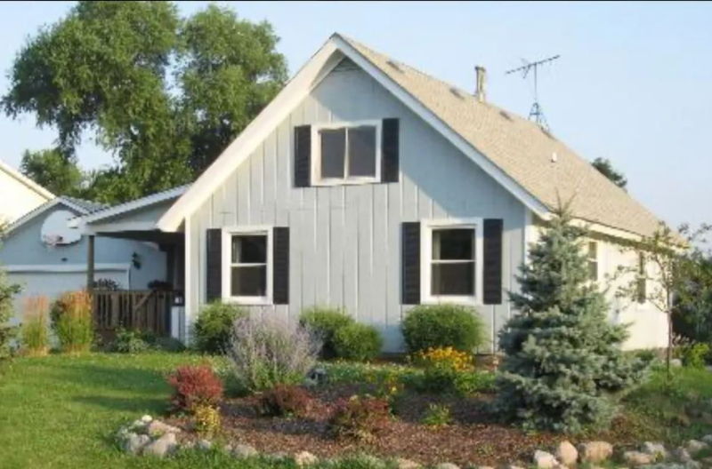 Gilberts House: 195 Tollview Terrace