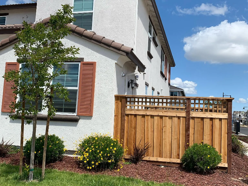 Lathrop House: 2817 Penrose Lane