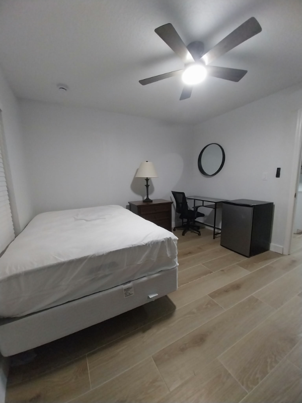 Plant City House: 5303 Glen Harwell Road