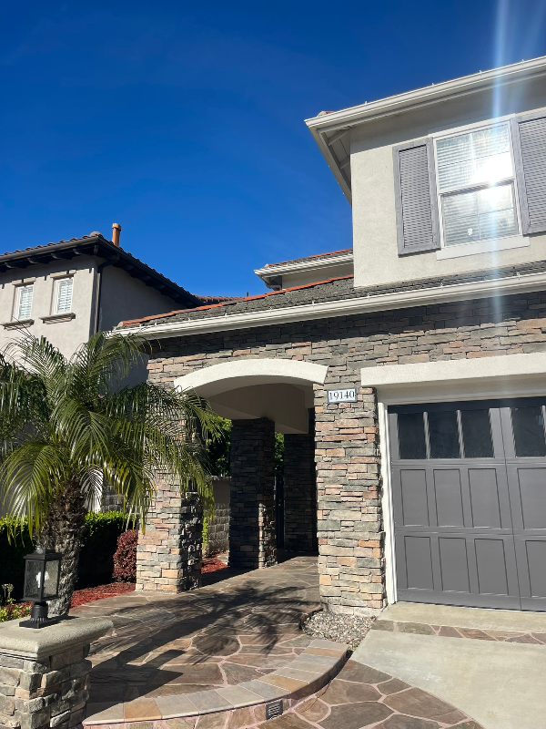 Huntington Beach House: 19140 Chandon Ln,