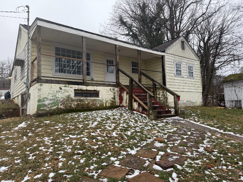 Kingsport House: 5635 Orebank Rd