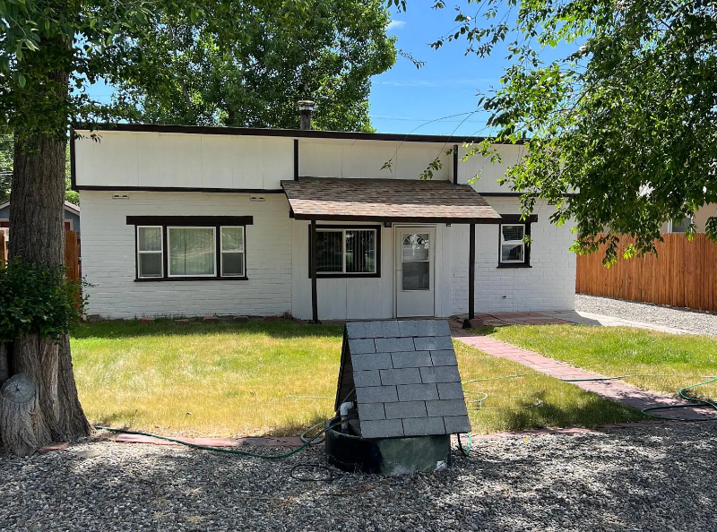 Grand Junction House: 1674 Laveta st