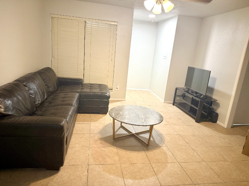 Arlington Townhome: 2407 ventura dr