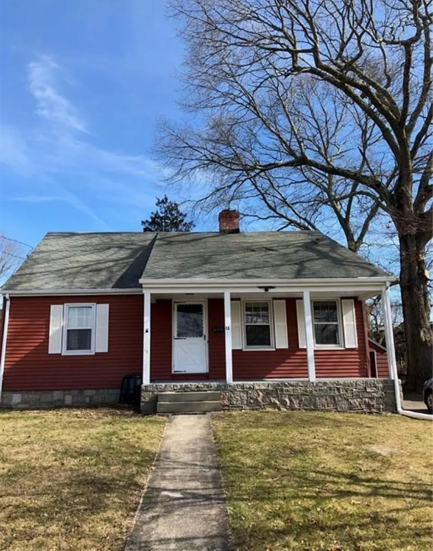 Waterford House: 13 Gallup Lane