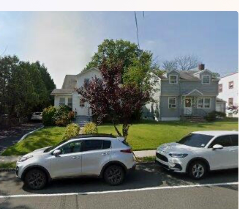 Maplewood Multiplex: 216 Tuscan Rd