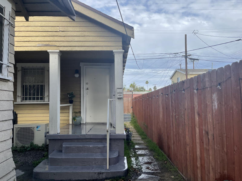 Los Angeles Multiplex: 1625 1/2 W 55th St