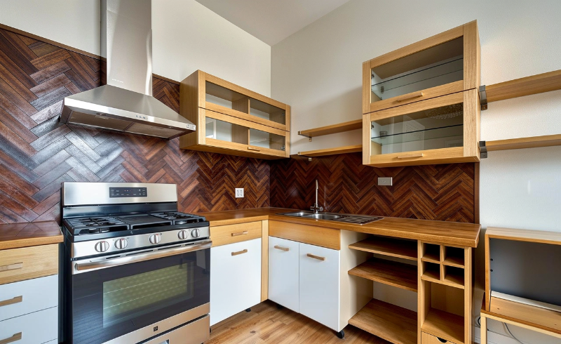 chicago Multiplex: 4106 S lake park ave