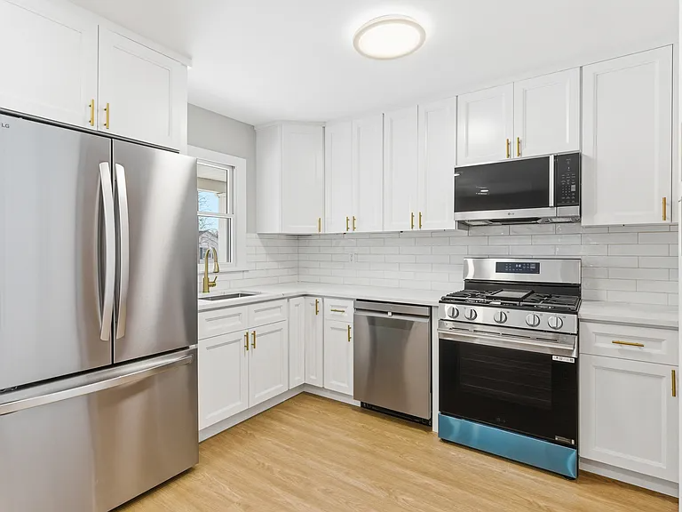 Edison Multiplex: 38 Dalton Pl, Edison, NJ 08817