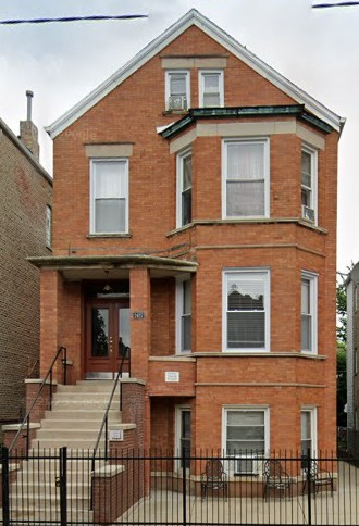 Chicago Apartment: 2407 S Drake Ave