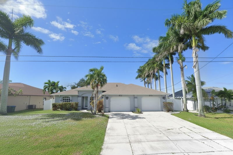 Cape Coral House: 544 SE 5th Ave