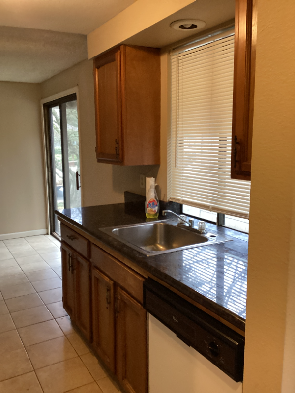 Gresham Townhome: 3515 NE View Ave